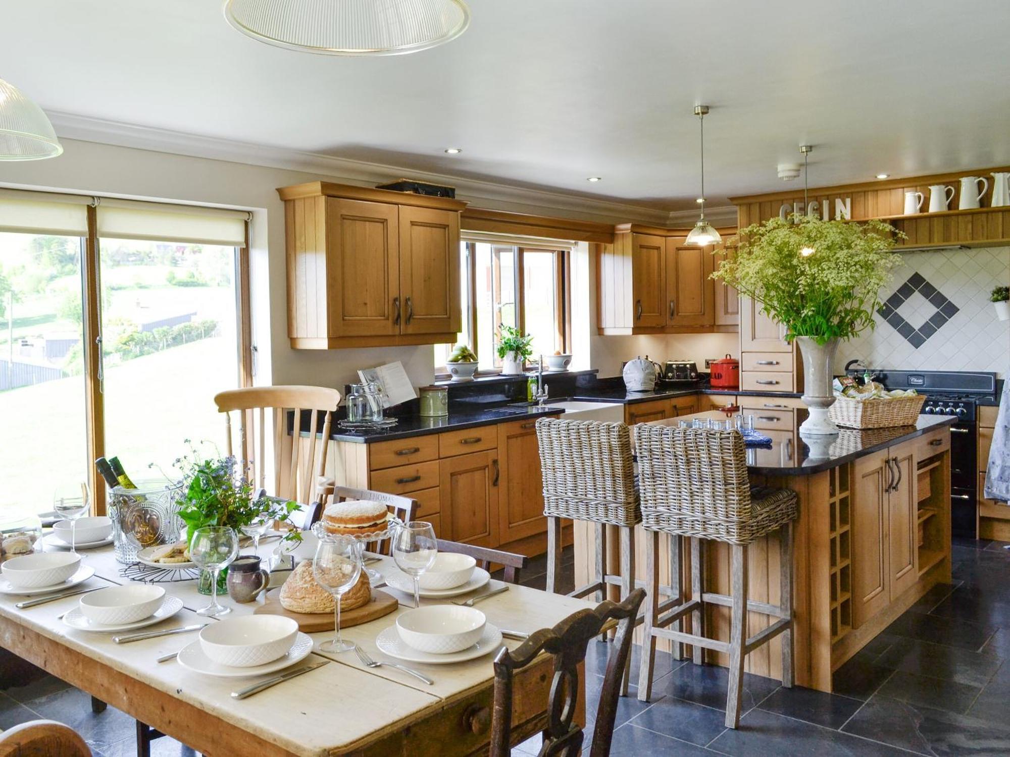 Maes Y Bryn Farmhouse Llanwrda Eksteriør billede