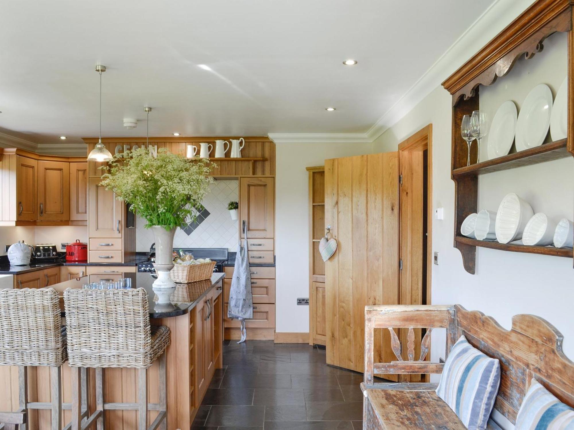 Maes Y Bryn Farmhouse Llanwrda Eksteriør billede